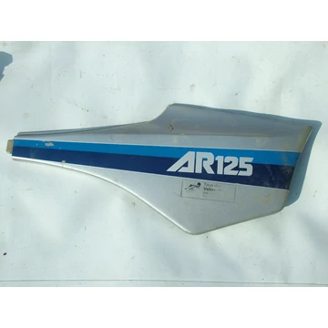 Kawasaki AR125 jobb ülés alatti idom