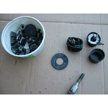 Derbi Atlantis 50 1999 csavarok