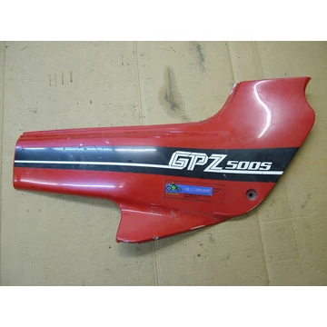 Kawasaki GPZ500S 1988 jobb ülés alatti idom