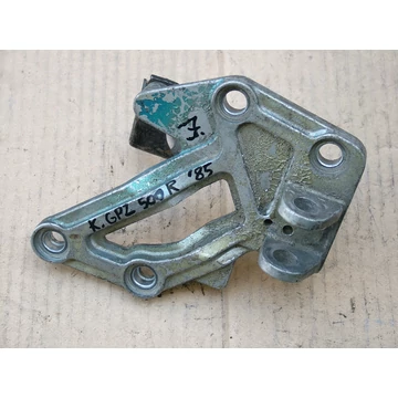 Kawasaki GPZ 500 R 1985 jobb lábtartó konzol