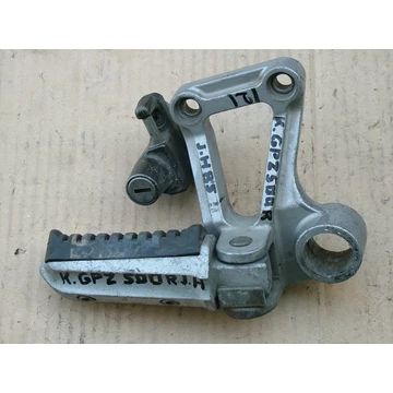 Kawasaki GPZ 500 R 1985 jobb hátsó lábtartó+konzol