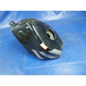 Aprilia RS 50 ; tankidom