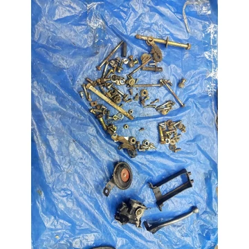 Daelim Tapo Message 50 1998 csavarok kisalkatrészek kleinteile schraube bolt