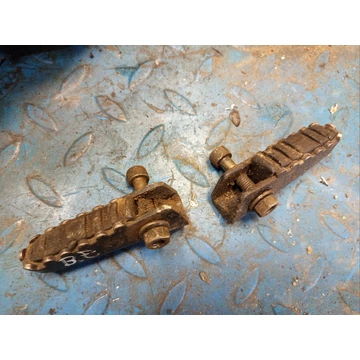 Derbi Savannah 50 1996 első lábtartó pár Fußrasste foot rest