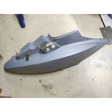 Kymco Agility Sport 50 2005 jobb ülés alatti idom Sitzverkleidung cover