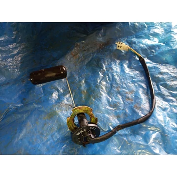 Kymco ZX Super Fever Scout 50 1999-2006 KCX Üzemanyag szint jeladó Tankgeber fuel tank senzor