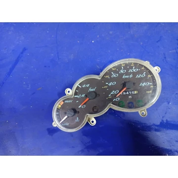 Malaguti Madison 125 150 2000 kilométeróra Tachometer cockpit