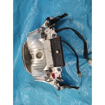 Yiben 50 QT-3 GY 50 Linea Speedy Peugeot V-Clic Vclic Garelli Cilone 4T50 Malaguti Malbo Baotian BT50QT-9 hátsó lámpa aljzat