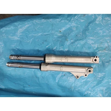 Yiben 50 QT-3 GY 50 Linea Speedy Peugeot V-Clic Vclic Garelli Cilone 4T50 Malaguti Malbo Baotian BT50QT-9 első teleszkóp pár vordelgabel front fork