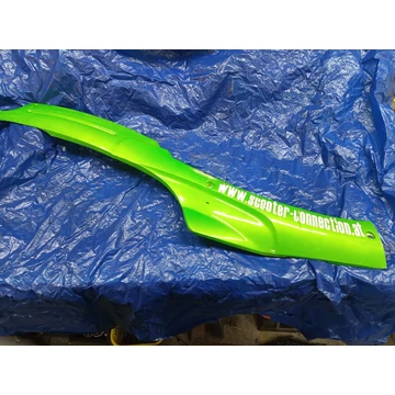 Yiben 50 QT-3 GY 50 Linea Speedy Peugeot V-Clic Vclic Garelli Cilone 4T50 Malaguti Malbo Baotian BT50QT-9  alsó oldalidom jobb Verkleidung seat cover