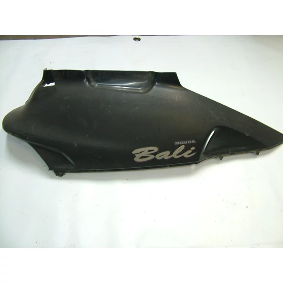 Honda Bali 50 1995 Jobb ülés alatti idom