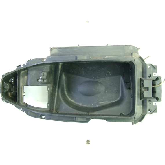 Piaggio X9 2001 Sisaktartó