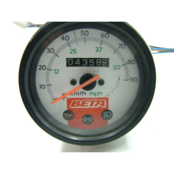 Beta Quadra 50 1995 - 1998 kilométeróra Tachometer cockpit