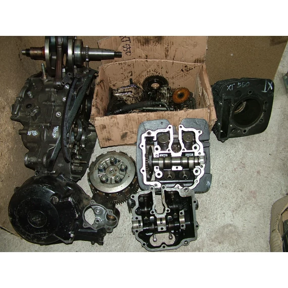 Yamaha XT 500 1982 motorblokk alkatrészek