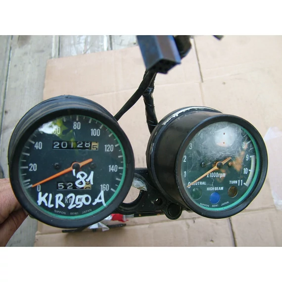 Kawasaki KLR 250 A 1981  kilométeróra fordulatszámmérő
