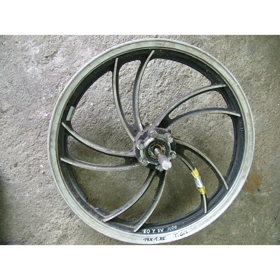 Yamaha  XV 1000 1980 Első kerék