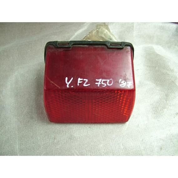 Yamaha FZ 750  1987  Hátsó lámpa