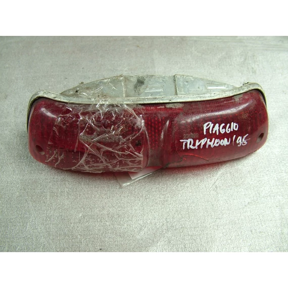 Piaggio Thyphoon 50  1995  Hátsó lámpa
