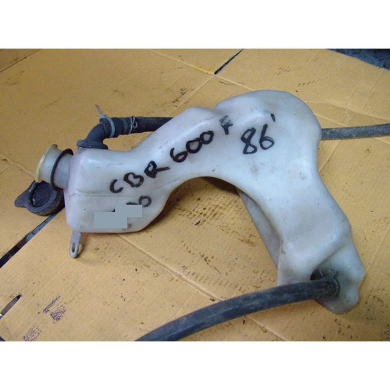 Honda CBR 600 F  1986 Kiegyenlítő tartály