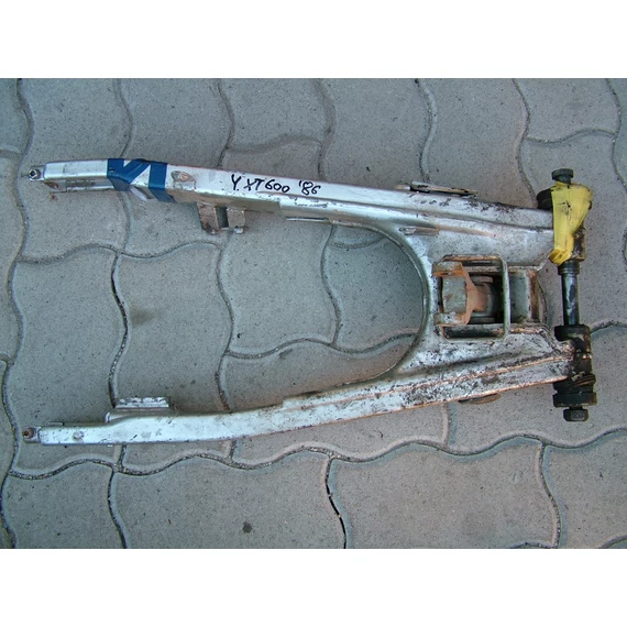 Yamaha XT 600 1986 villa hátsó