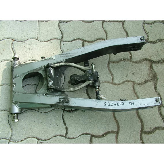 Kawasaki ZZR600 1992 villa hátsó