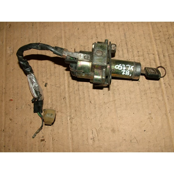 Honda XL 250 1982 gyújtáskapcsoló