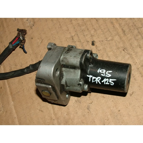 Yamaha TDR 125 1995 zár