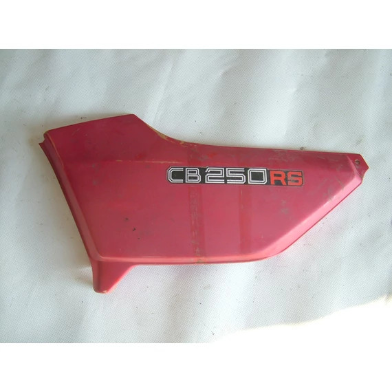 Honda CB 250 RS 1980 Bal ülés alatti idom