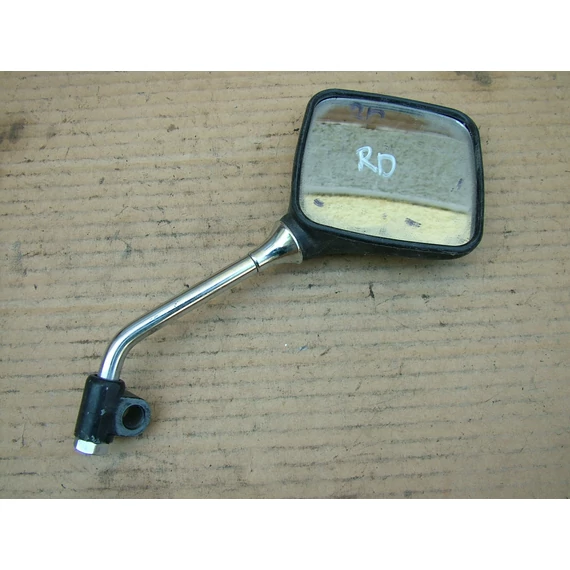 Yamaha tükör