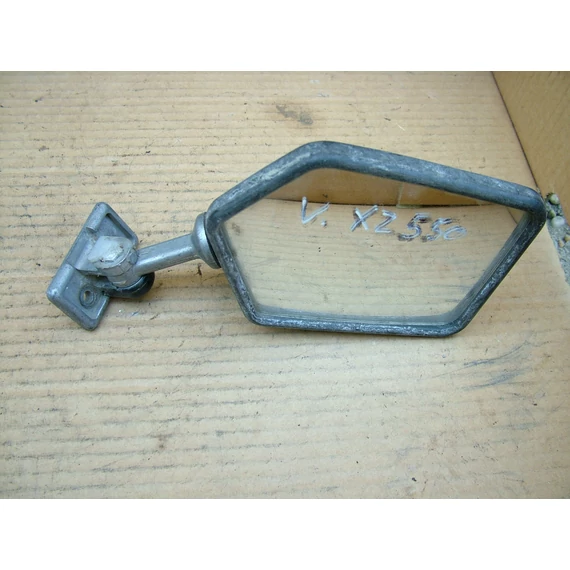 Yamaha XZ 550 jobb  tükör