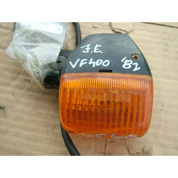 Honda CBX (VF)bal első;jobb hátsó index