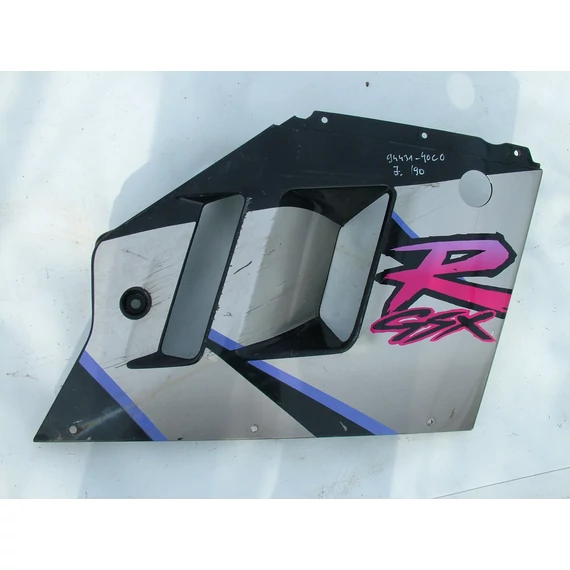 Suzuki GSXR750 1990 jobb idom