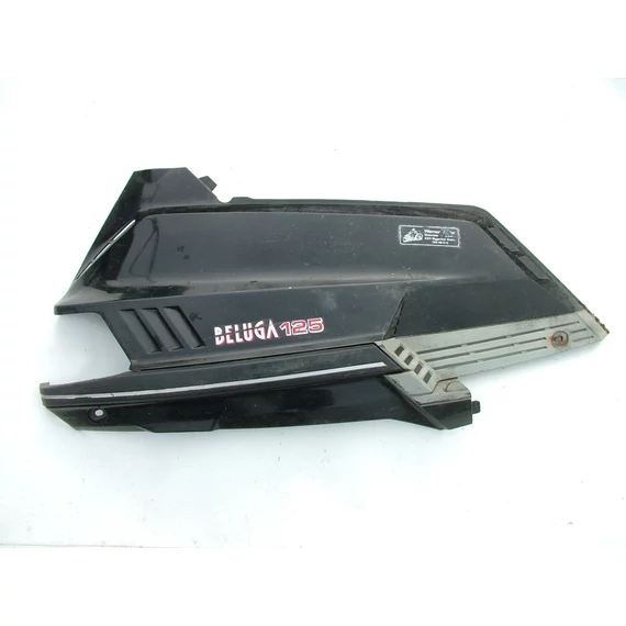 Yamaha BL125 jobb ülés alatti idom