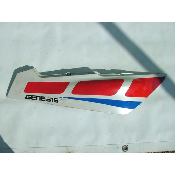 Yamaha FZR1000 jobb ülés alatti idom