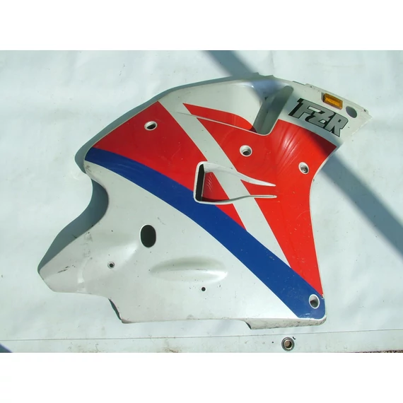 Yamaha FZR1000 jobb oldal idom
