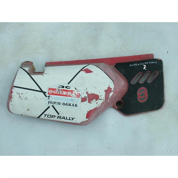 Gilera RC50 Rally jobb ülés alatti idom