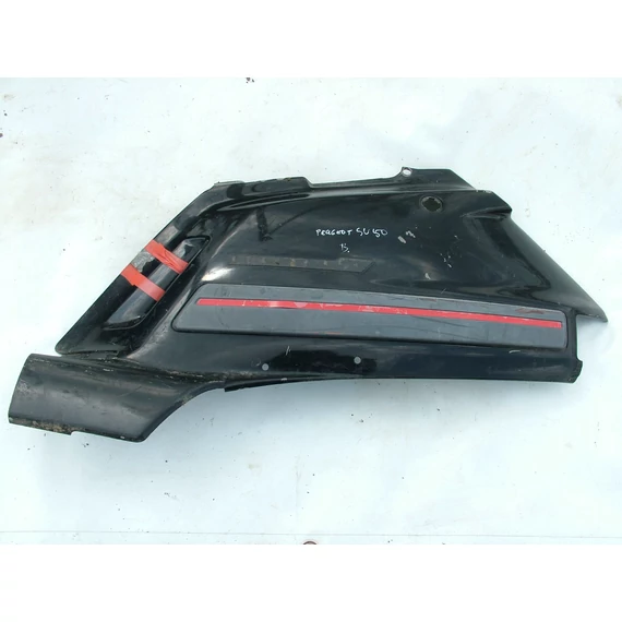 Peugeot SV50 bal ülés alatti idom