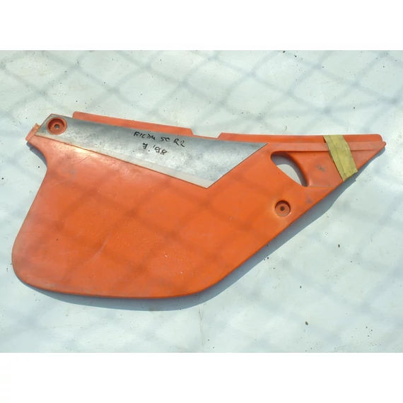Rieju 50RR 1998 ülés alatti idom