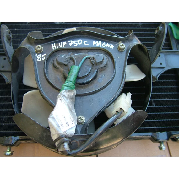 Honda VF750C Magna hűtő ventilátor