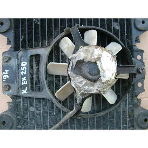 Kawasaki ZZR250 1994 hűtő ventilátor