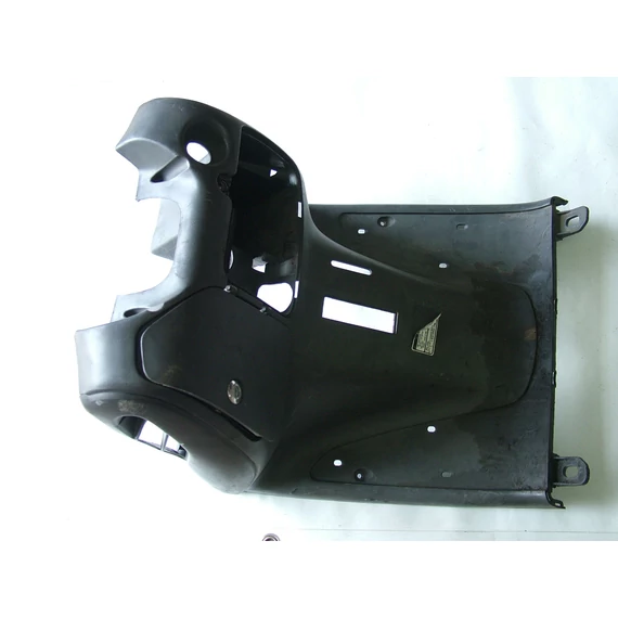SYM Super Duke 150 2000 térd idom