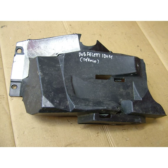 Yamaha FZ 600 S 2005 kipufogó dob feletti idom