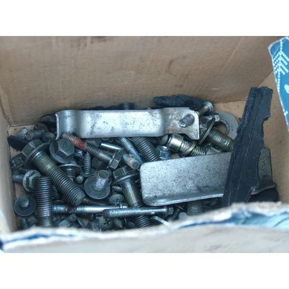 HISUN 150 2007 csavarok