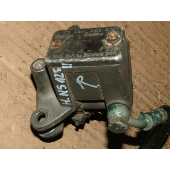 Honda NS125R főfékhenger első
