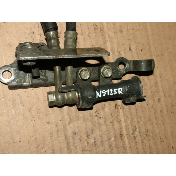 Honda NS125R fékcső elosztó