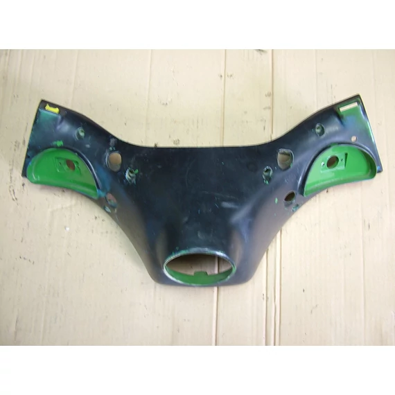 Piaggio Free 50 1997 kormányidom alsó