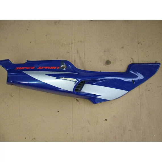 Honda NSR125 1996 jobb ülés alatti idom