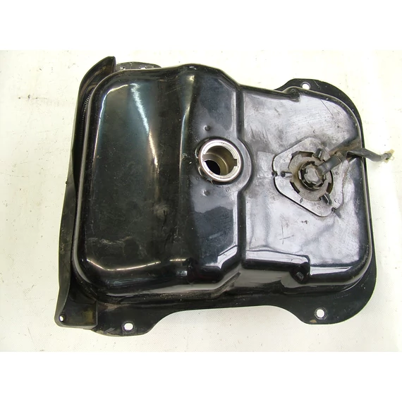 Honda SH 150 2002 üzemanyag tank