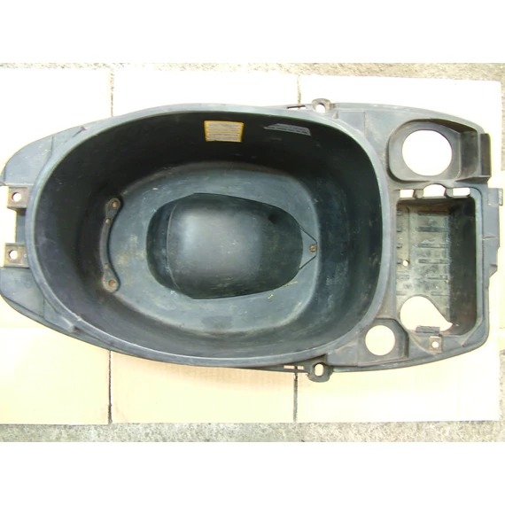Piaggio Zip 50 1996 sisaktartó