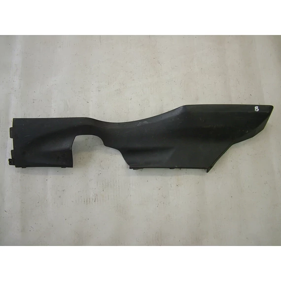 Suzuki Burgman 150 2002  bal küszöb idom